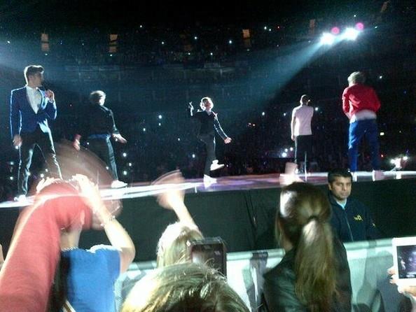 One Direction twitter pics - 71