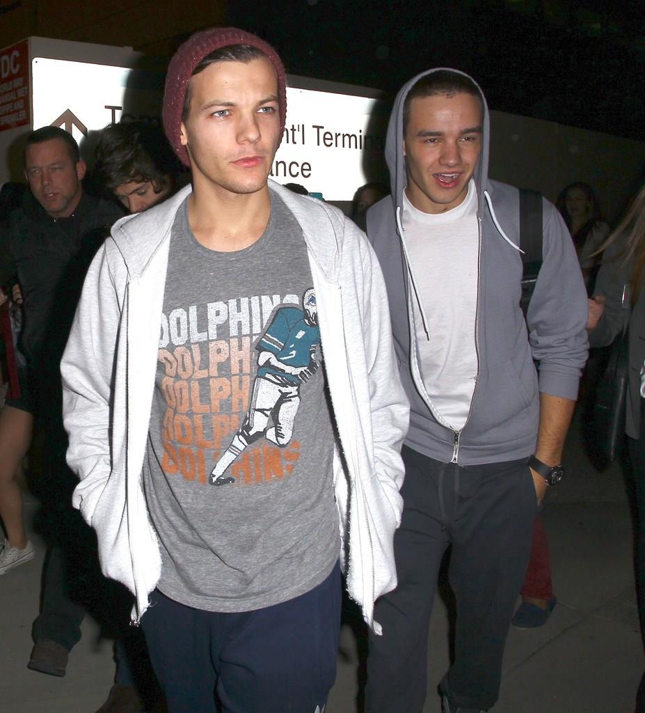 Louis Tomlinson Lookbook - 36