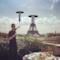Afrojack vittima di Photoshop: la Tour Eiffel vittima di uno buco nero