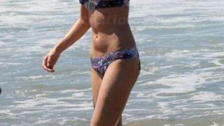 Selena Gomez in Bikini le 30 foto migliori - 17