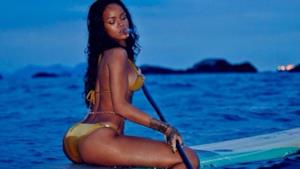 Rihanna posa per Vogue Brazil