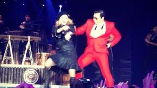 Madonna e Psy ballano Gangnam Style foto - 4