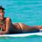 Rihanna, altre sexy foto dalle Hawaii e live con i Coldplay