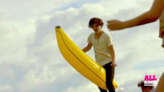 One Direction - Live While We're Young