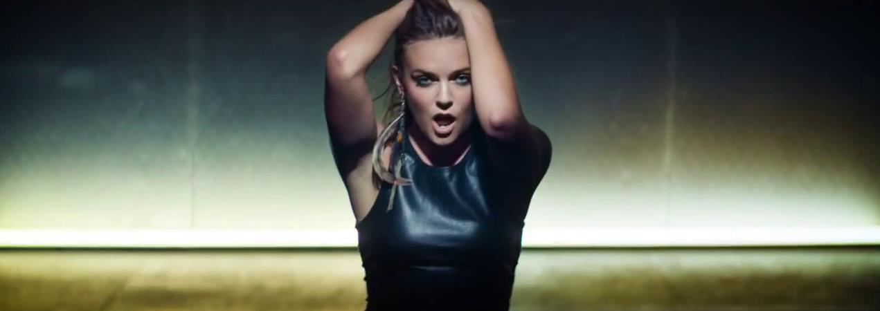 Tove Lo canta Alesso Heroes (we could be) ft. Tove Lo