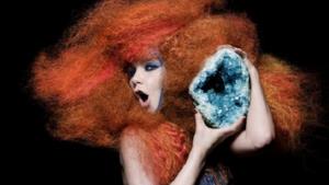 Bjork: il nuovo album è 'bastards' e contiene i remix di Biophilia