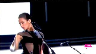 Alicia Keys - Maroon 5 Preformance Grammy Awards 2013 - 9