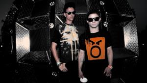 Skrillex e Boys Noize sono pronti a ridare vita al loro progetto Dog Blood con l'arrivo del 2015