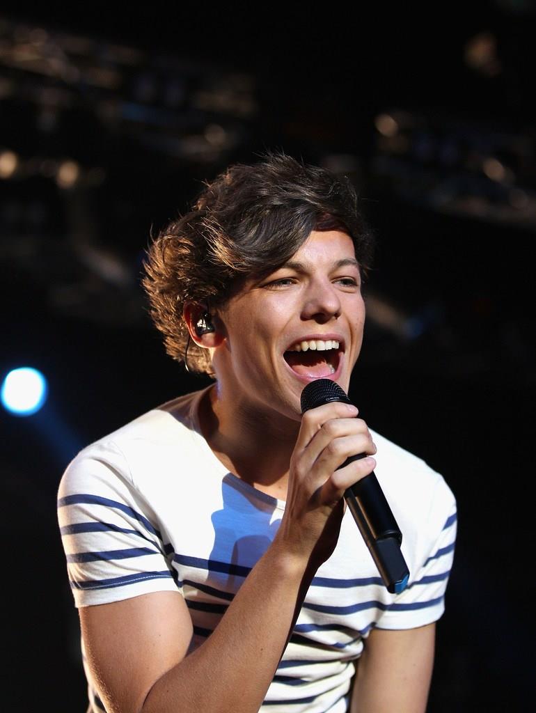 Louis Tomlinson Lookbook - 59