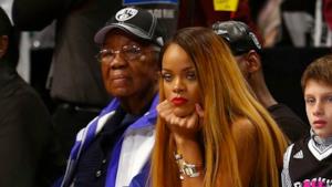 Chris Brown senza Rihanna alla sua festa di compleanno