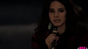 Lana Del Rey canta Leonard Cohen: Chelsea Hotel No. 2 video