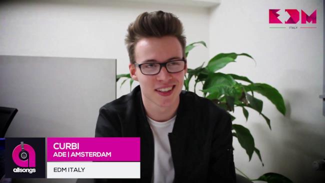 Curbi durante l&#39;intervista di EDM Italy