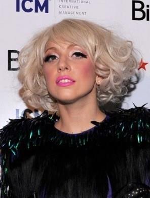 Lady Gaga capelli biondi