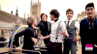 One Direction - One Thing - Niall Horan, Zayn Malik, Liam Payne, Harry Styles, e Louis Tomlinson.