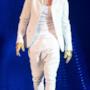 Justin Bieber vestito bianco a Manchester 2013