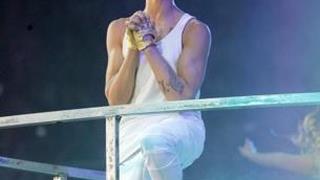 Justin Bieber guanti d'oro