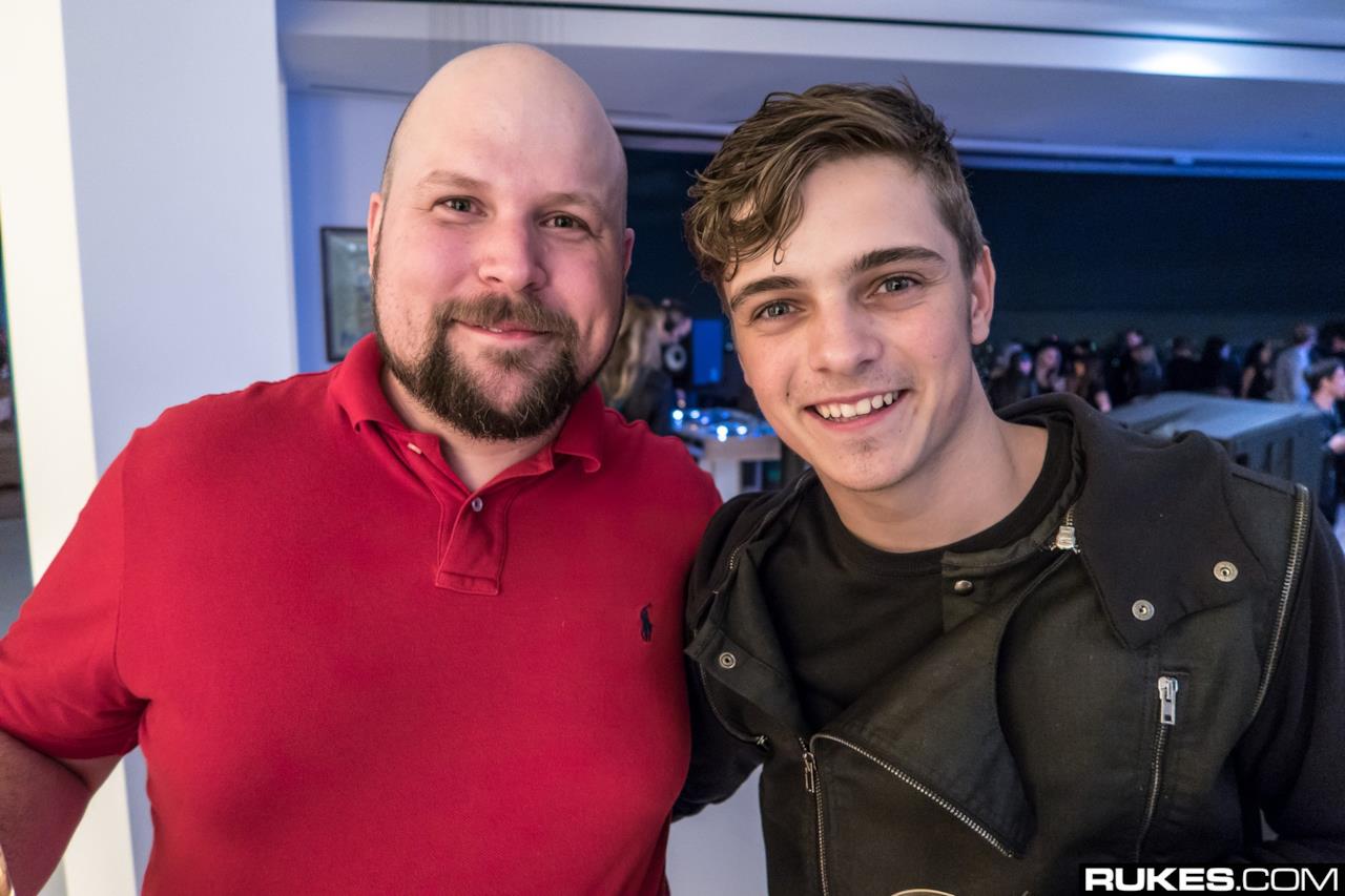 Il baby fenomeno Martin Garrix è stato uno degli artisti del mondo EDM invitato dal creatore di Minecraft al suo party