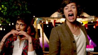 One Direction - Live While We're Young - Harry Styles - Zayn Malik