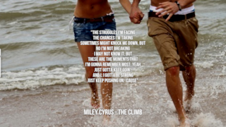 Miley Cyrus: le migliori frasi dei testi delle canzoni