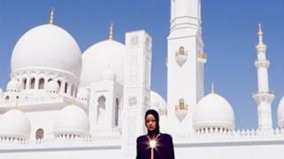 Rihanna moschea Abu Dhabi - 7