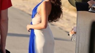 Selena Gomez vestito bianco