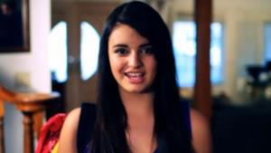 Rebecca Black e "Friday", video da record su YouTube