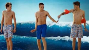 One Direction: guarda il nuovo video di Kiss You (Versione alternativa)