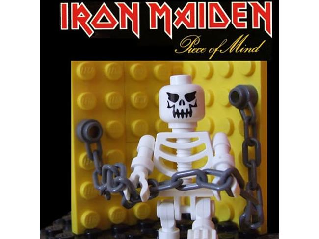 La copertina di Piece Of Mind riprodotta con i Lego