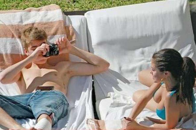 Selena Gomez in Bikini le 30 foto migliori - 26