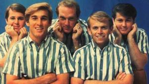 Grammy 2012: si esibiscono anche i Beach Boys per festeggiare i 50 anni di carriera