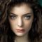 Lorde: capelli ricci, occhi azzurri e trucco perfetto