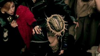 Lady Gaga svela il nuovo video di "Judas" - 26