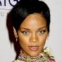 Rihanna - capelli corti