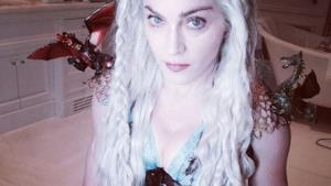 Madonna vestita come Daenerys Targaryen