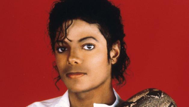Michael Jackson con serpente sulla spalla