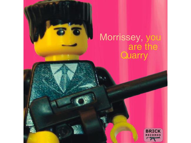 La copertina di You Are The Quarry riprodotta con i Lego