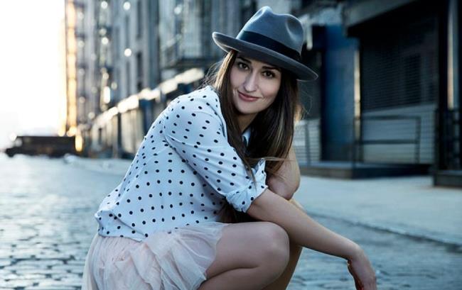 Sara Bareilles per What’s Inside: Songs From Waitress