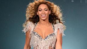 Beyoncé canta Whitney Houston e Lauryn Hill, ascolta le cover [VIDEO]