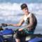 Justin Bieber alla guida di un quad