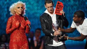 Eminem e Lady Gaga collaborano insieme nel nuovo singolo Street Lights