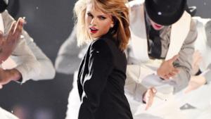 Taylor Swift ai BRIT Awards 2015