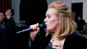 Adele nel video di When We Were Young