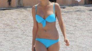 Selena Gomez in Bikini le 30 foto migliori - 7