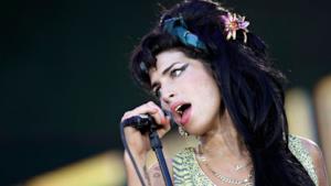 Amy Winehouse è morta, aveva 27 anni (VIDEO)