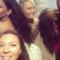 Rihanna: selfie con le amiche