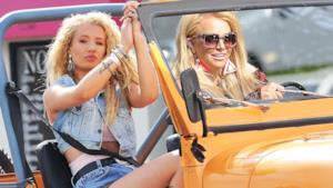 Britney Spears e Iggy Azalea in una scena del video di Pretty Girls