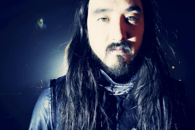 Dal 19 agosto su Netflix sarà disponibile il documentario su Steve Aoki: guarda il trailer Il Dj nippo-americano Steve Aoki