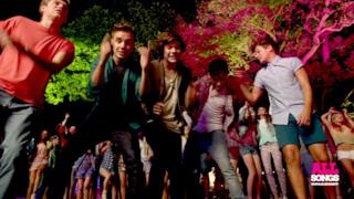 One Direction - Live While We're Young - Videoclip