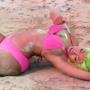 Nicki Minaj sensuale in spiaggia