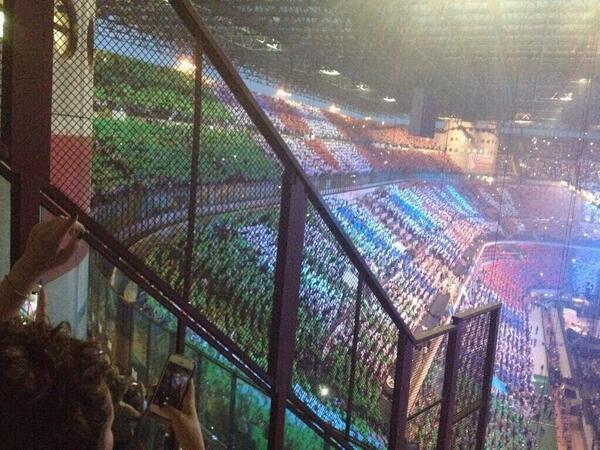 La coreografia del pubblico a San Siro